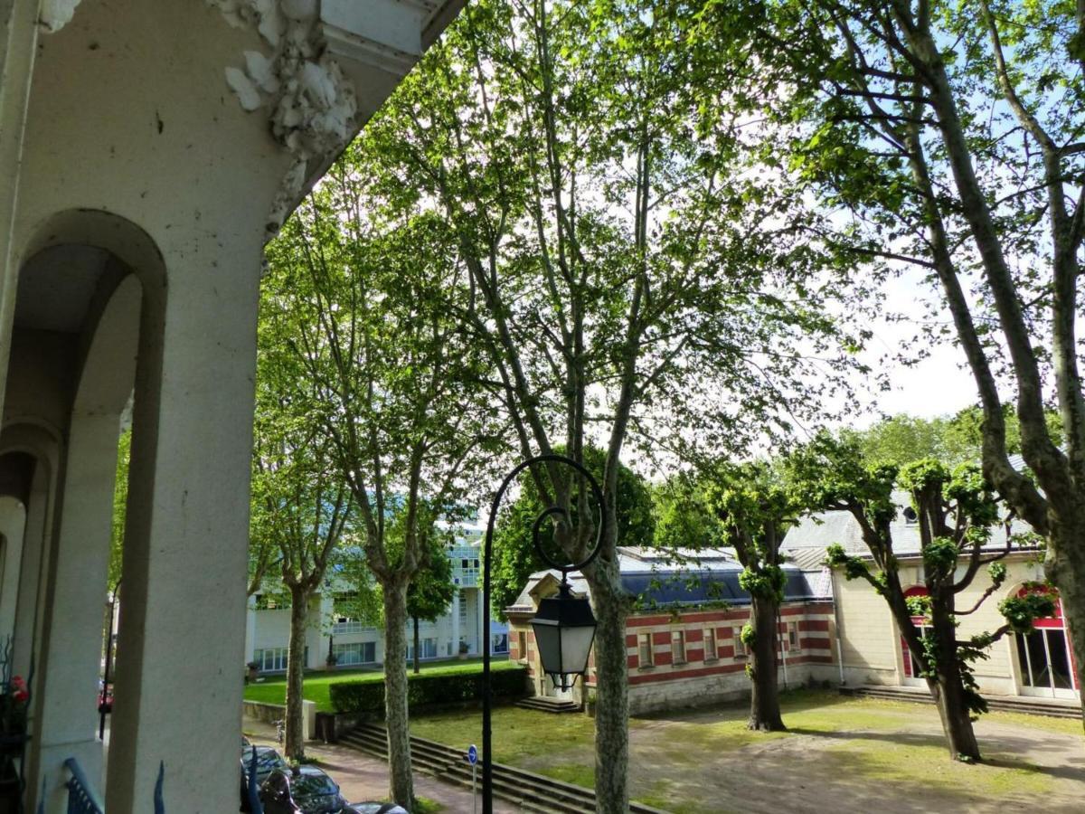 Appartement Elegant Et Confortable Au Coeur De Vichy, Pres De L'Opera Et Des Parcs Napoleon III - Fr-1-489-303 Kültér fotó